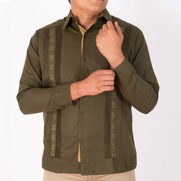 Guayabera Bordada Tikal